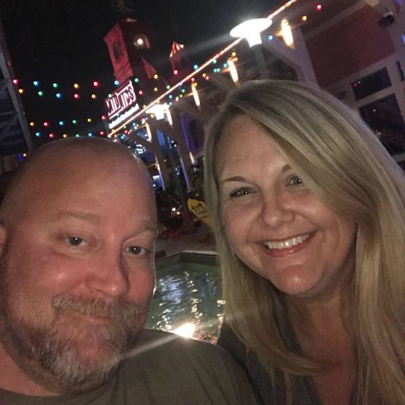 Meet your Posher, Debbie - Picture 1 of 1